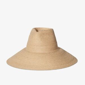 NWT Janessa Leoné Tinsley hat